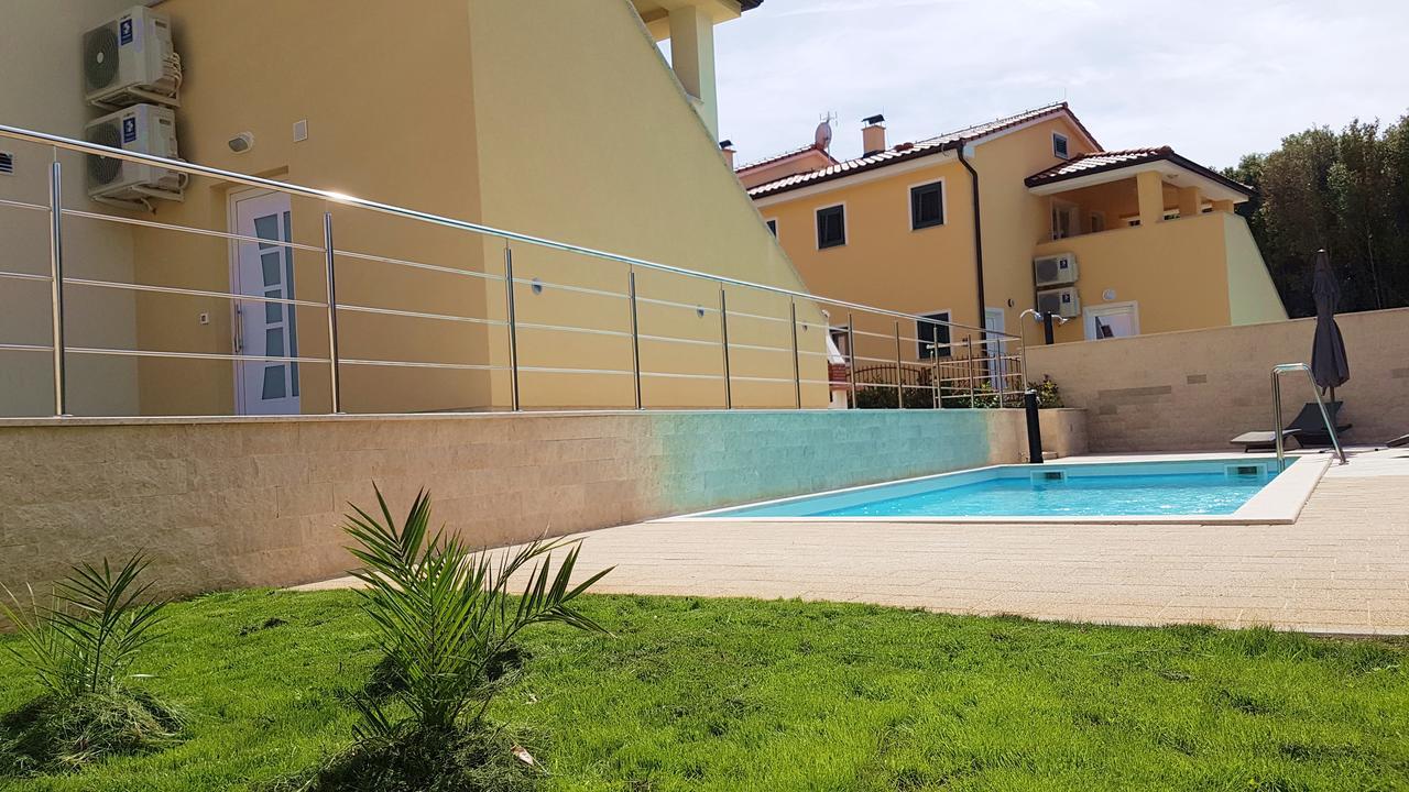 Villas Simag Banjole Exterior photo