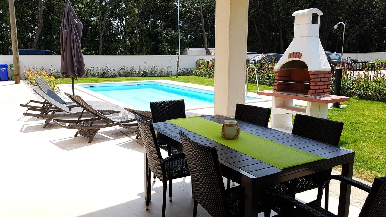 Villas Simag Banjole Exterior photo