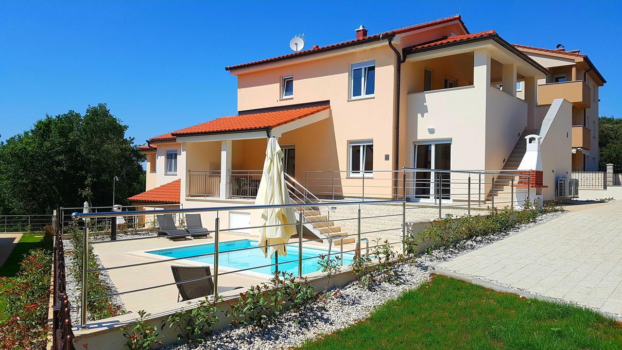 Villas Simag Banjole Exterior photo